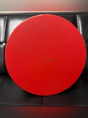 kate spade Red Round New York Hat Gift Box red black white striped Gold Logo